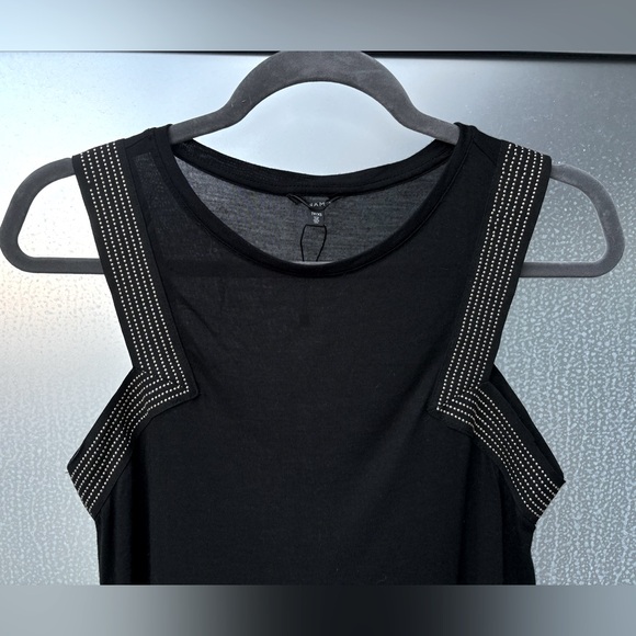 Dynamite | Unique Cut Tank - Picture 2 of 3